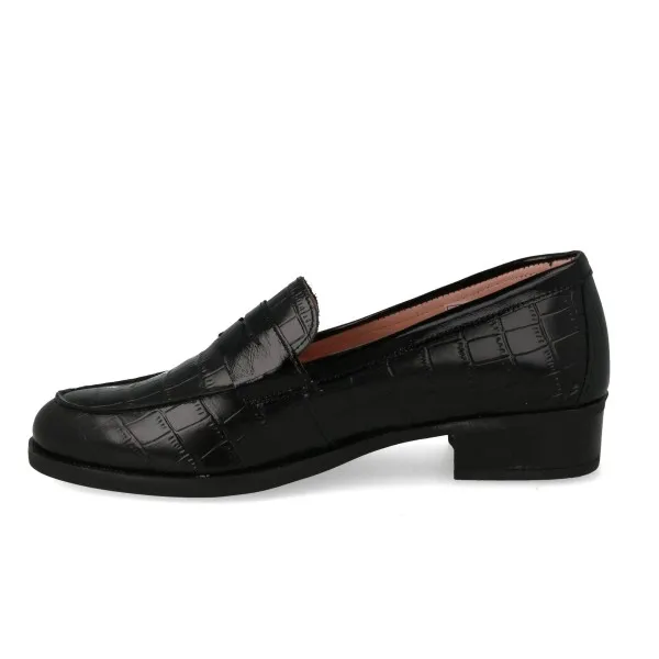 MOCASINES MUJER NEGROS PIEL MOD. ALASKA NEGRO