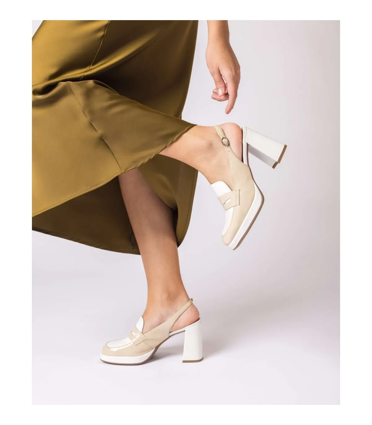 Mocasín Amelia bicolor Beige