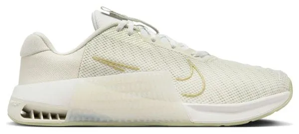 Nike Zapatillas Nike Metcon 9 Premium Cross Training Mujer Oro Blanco