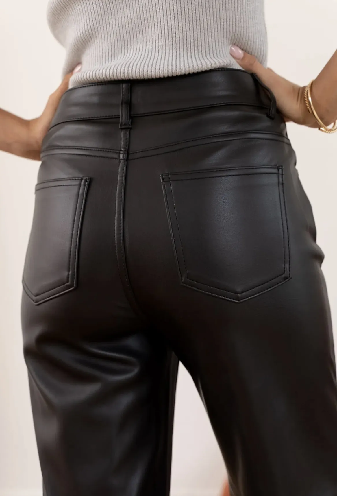 Pantalón Barbara Cuero Negro Recto