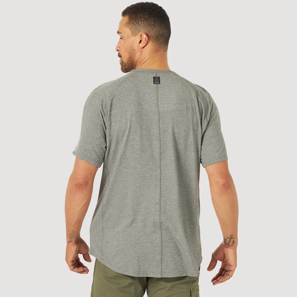 Polera Outdoor Hombre ATG by Wrangler Performance Crew Gris