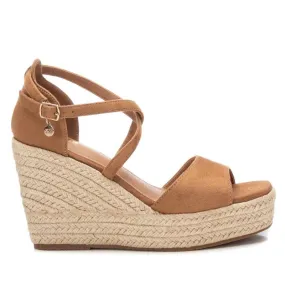 Sandalia de mujer XTI 142438 Camel