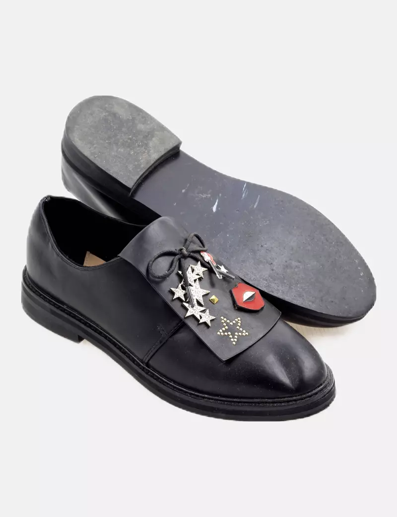 Stradivarius Mocasín negro strass